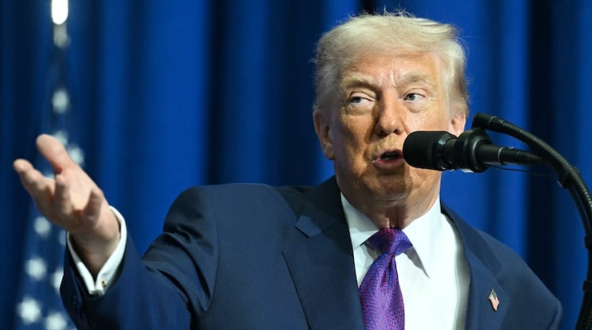 Donald Trump Aliens Files: గ్రహాంతరవాసులు నిజమేనా? మాజీ అధ్యక్షుడు ఒబామా వ్యాఖ్యలపై ట్రంప్ ఘాటు స్పందన..!